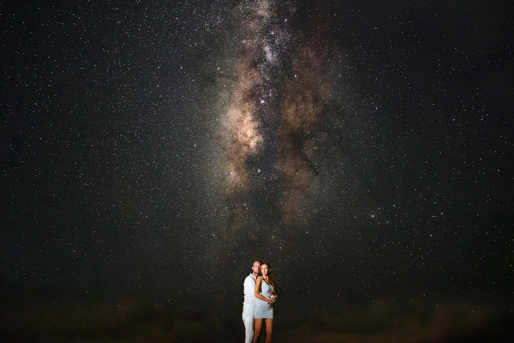 couple with stars, astrophotography